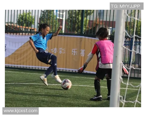 斜眼足球明星盘点那些在绿茵场上闪耀的独特风采与传奇故事